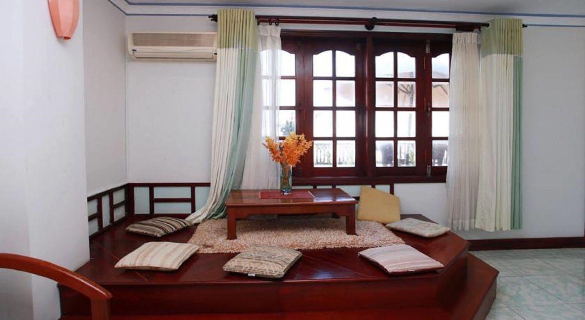La Suisse Hotel Nha Trang Exteriör bild